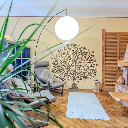 Tree House-old Town Apartment Brasov
